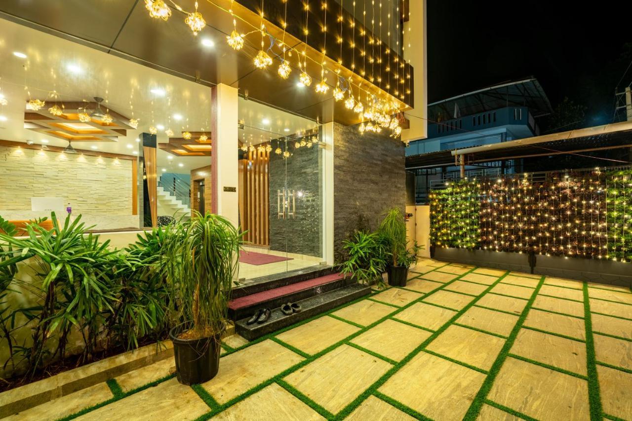 Daan Regency Hotel Thrissur Exterior foto